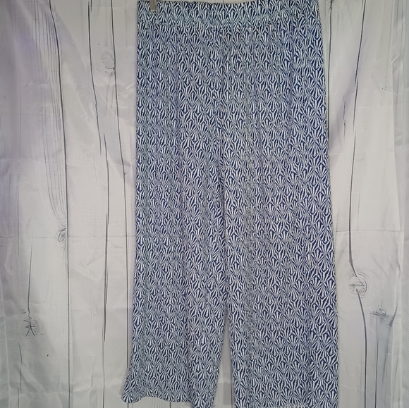 H&M Pants - H&M pull on lightweight blue and white wide-leg pants